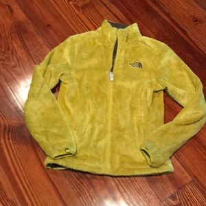North Face jacket. Yellow. XS. Sherpa like material